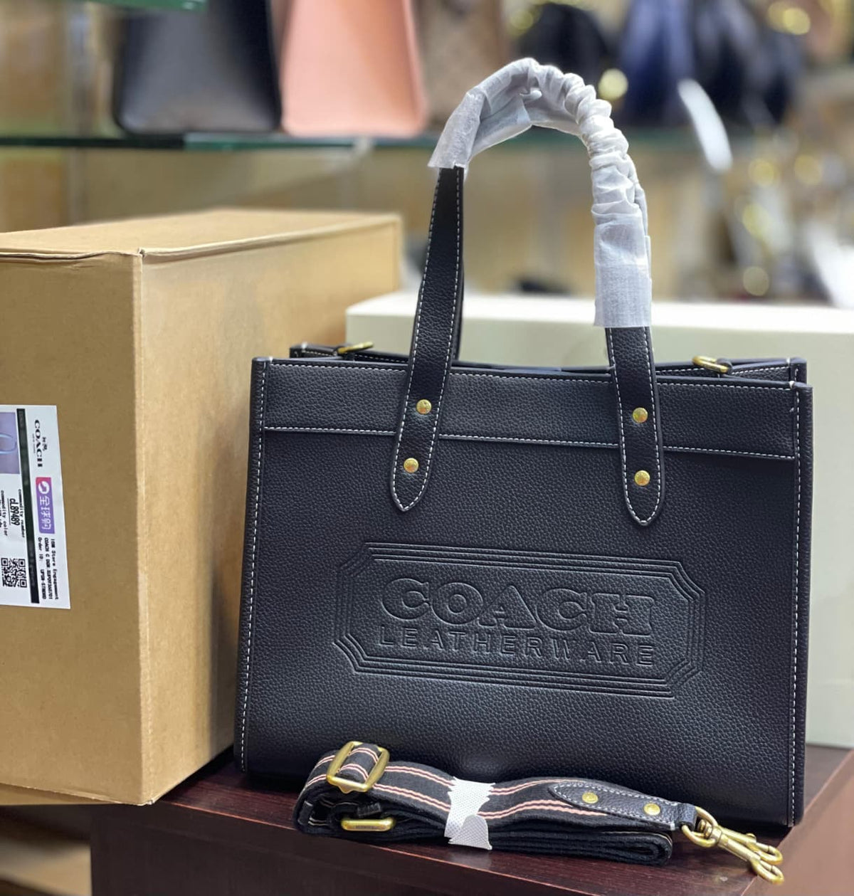 COACH Field Tote 30 In Colorblock With Coach Badge