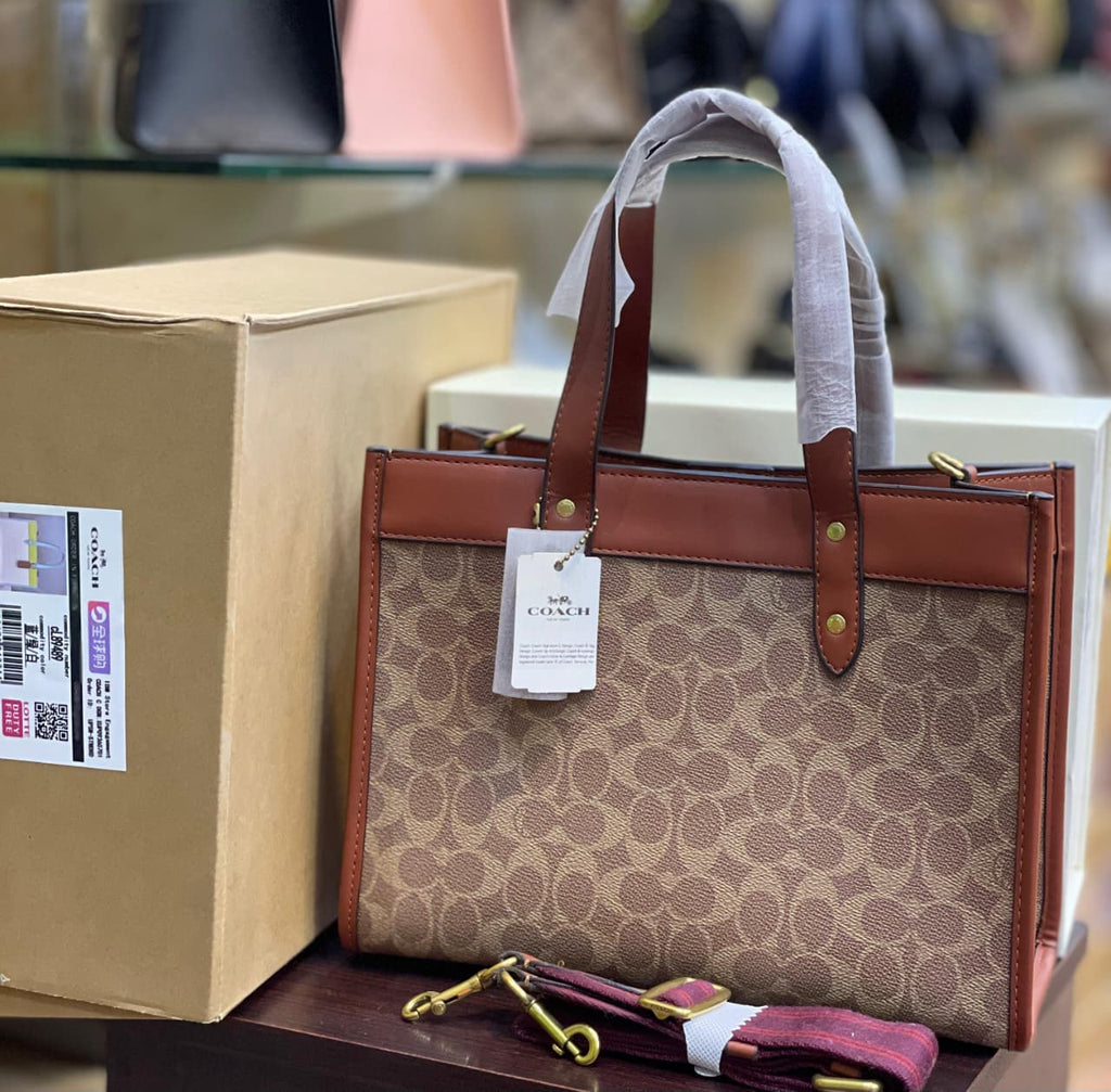 COACH Field Tote 30 In Colorblock With Coach Badge